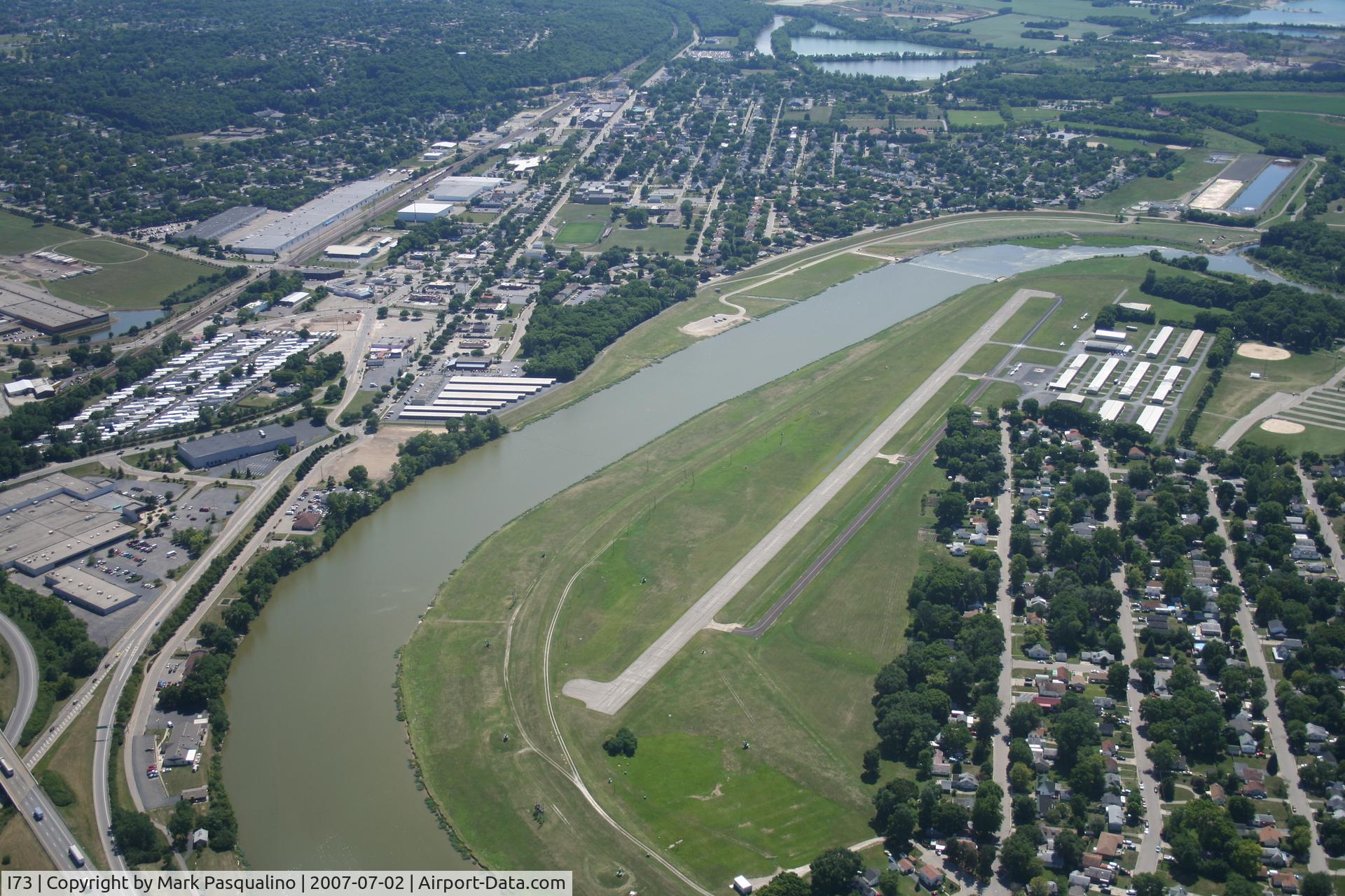 Moraine Air Park Airport (I73) - Moraine Air Park