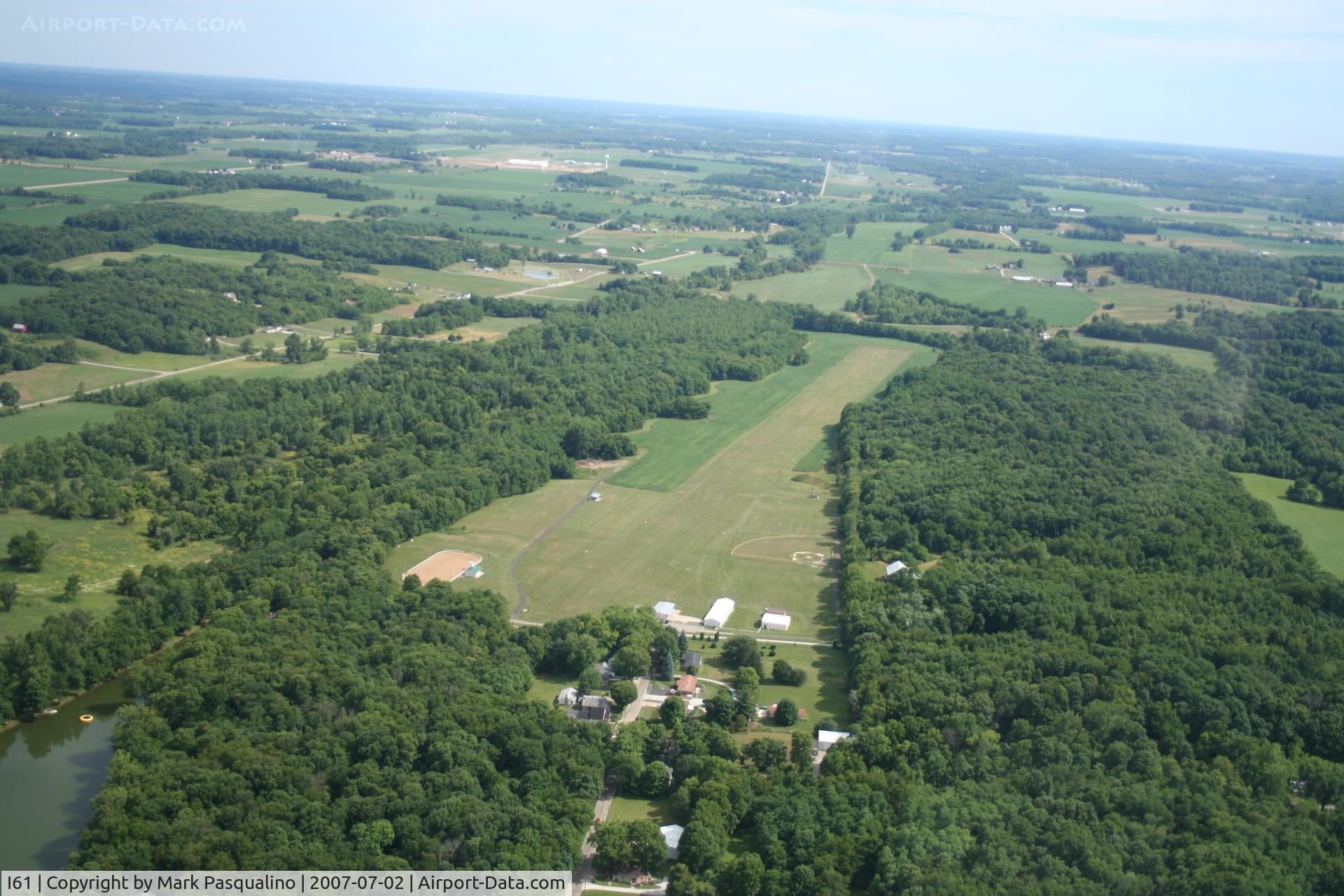 Hagerstown Airport (I61) - Hagerstown, IN