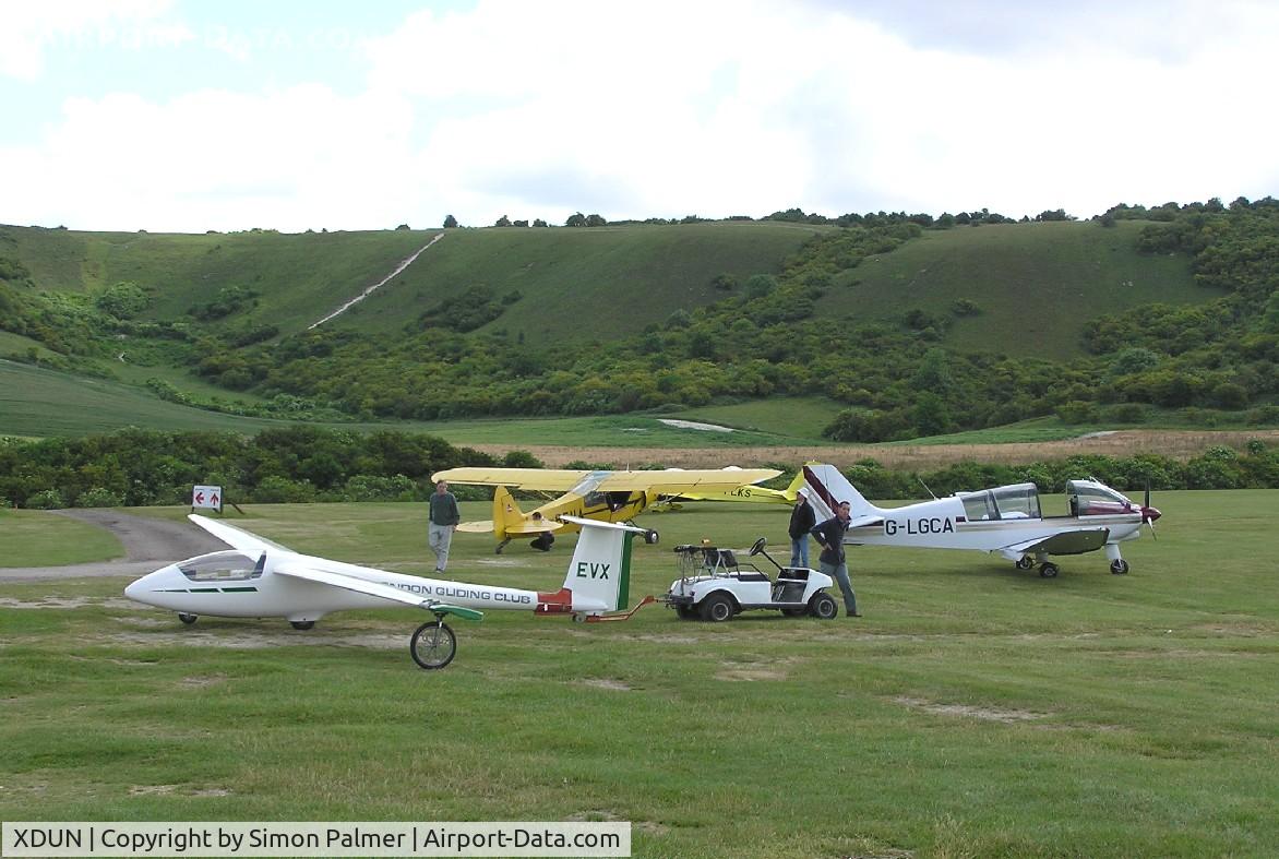 XDUN Airport - Dunstable Gliding site