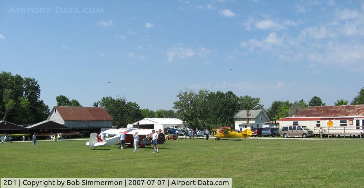 Barber Airport (2D1) - Aeronca/T-craft fly-in at Alliance, OH