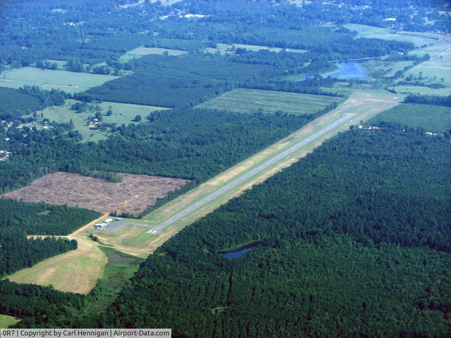 The Red River Airport (0R7) - Coushatta looking N.W.