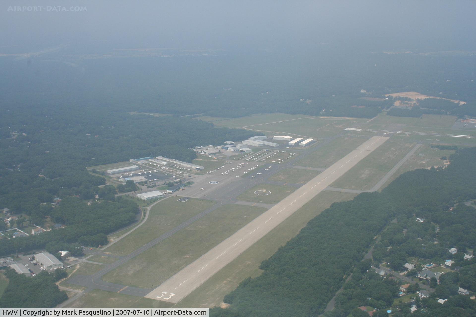 Brookhaven Airport (HWV) - Brookhaven
