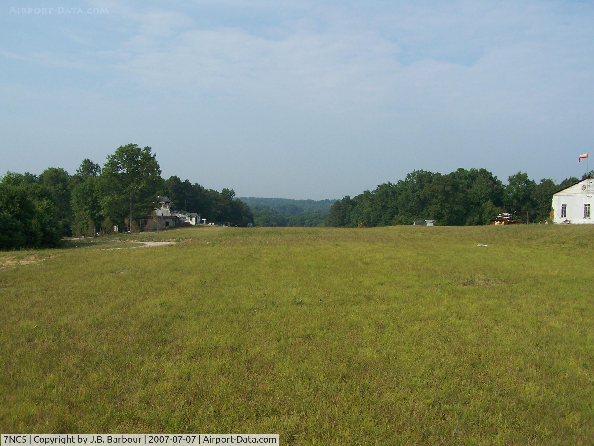 Crooked Creek Airport (7NC5) - N/A