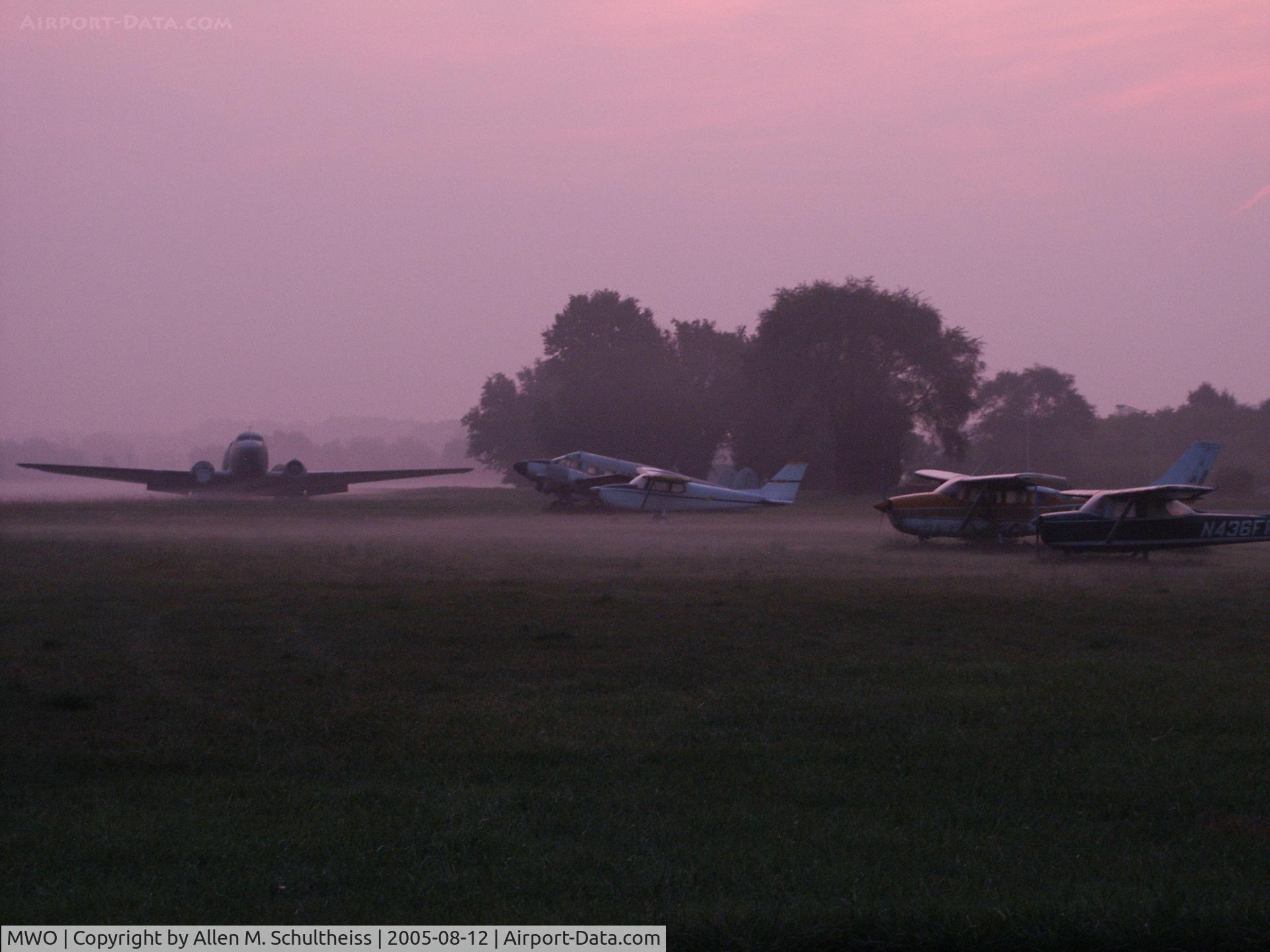 Middletown Regional/hook Field Airport (MWO) - Early Morning Sunrise at Hook Field