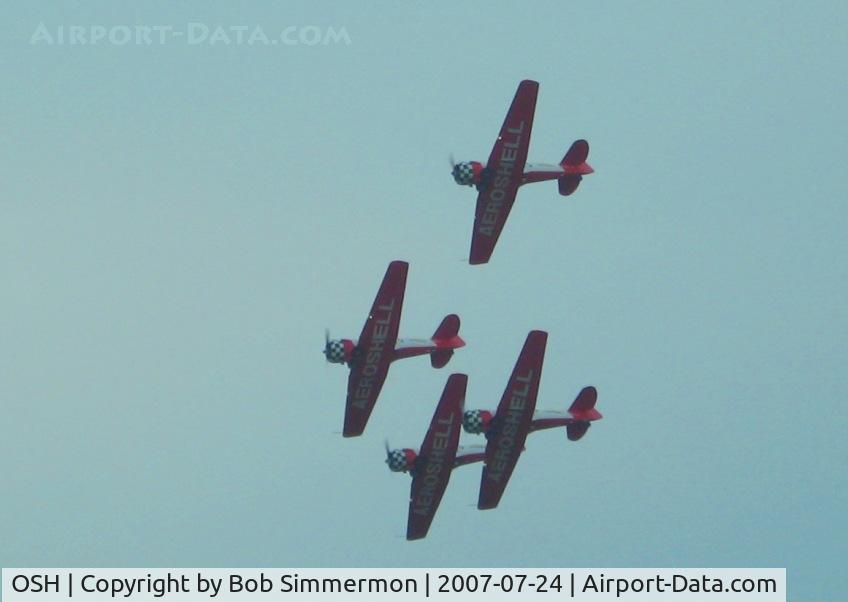 Wittman Regional Airport (OSH) - Airventure '07