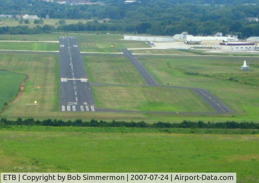 West Bend Municipal Airport (ETB) - Short final for 31 at West Bend, WI