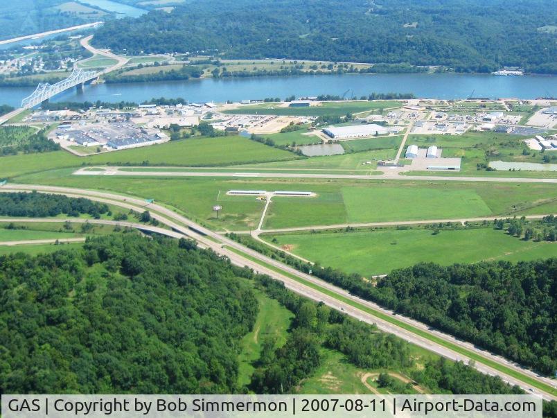 Gallia-meigs Regional Airport (GAS) - View from mid-field downwind (23).