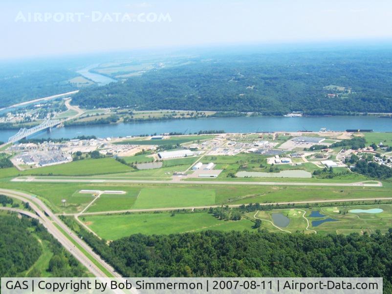 Gallia-meigs Regional Airport (GAS) - Looking SE at the Ohio River & West Virginia beyond.  The Kanawha can be seen coming up from Charleston into the Ohio.