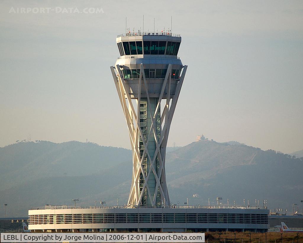 Barcelona International Airport, Barcelona Spain (LEBL) - The new ATC tower of BCN, operative from February 2007.