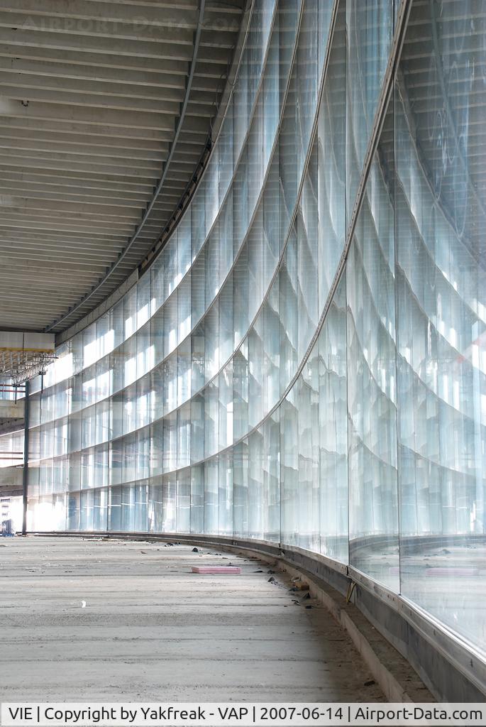 Vienna International Airport, Vienna Austria (VIE) - Terminal Skylink construction area