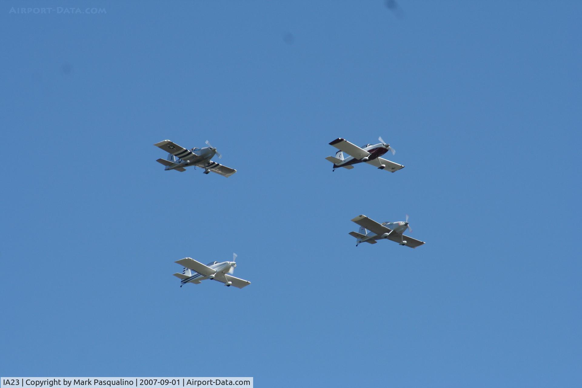 Gaa Private Airport (IA23) - RV formation
