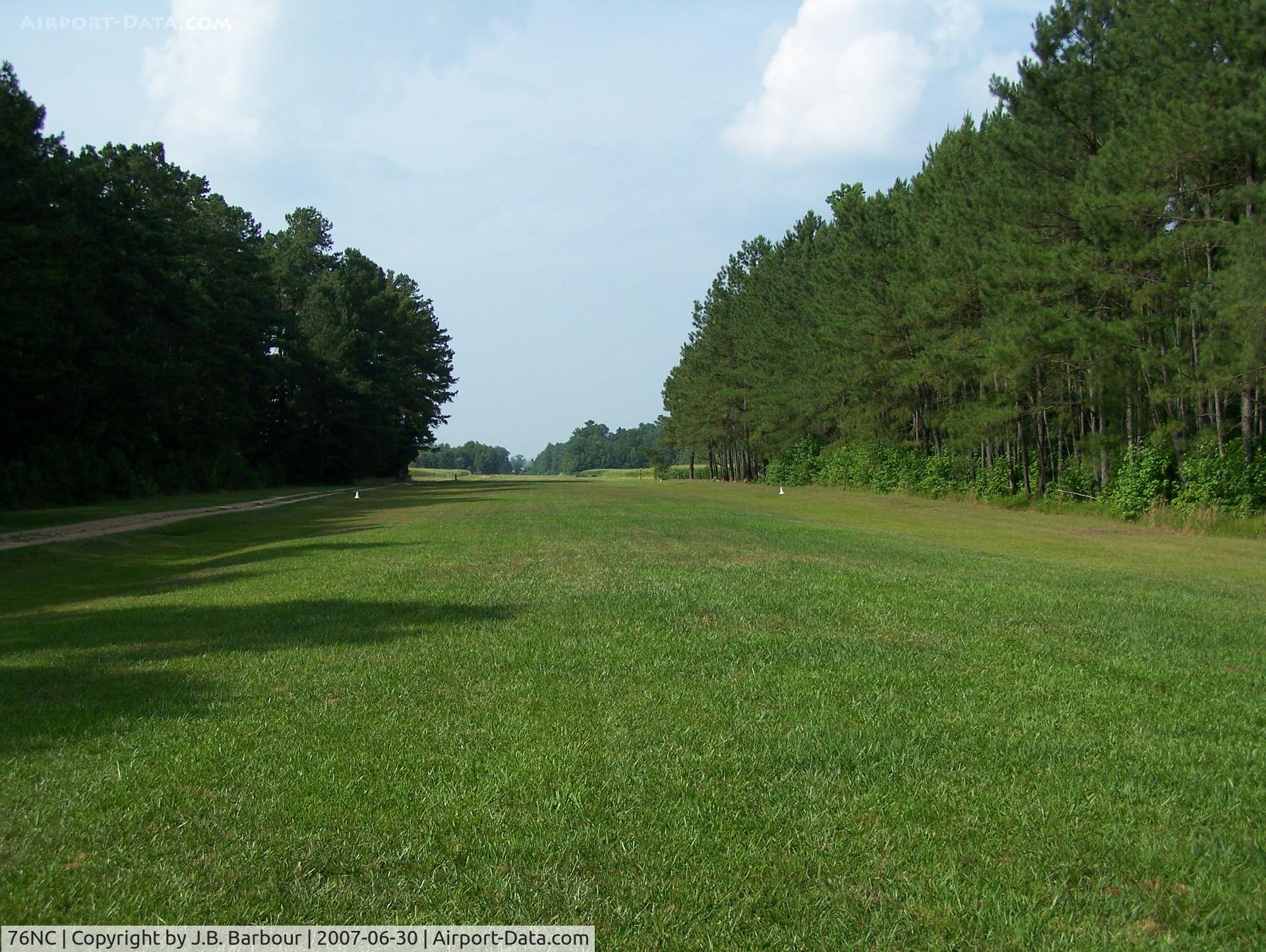 Dunroamin Farms Airport (76NC) - N/A