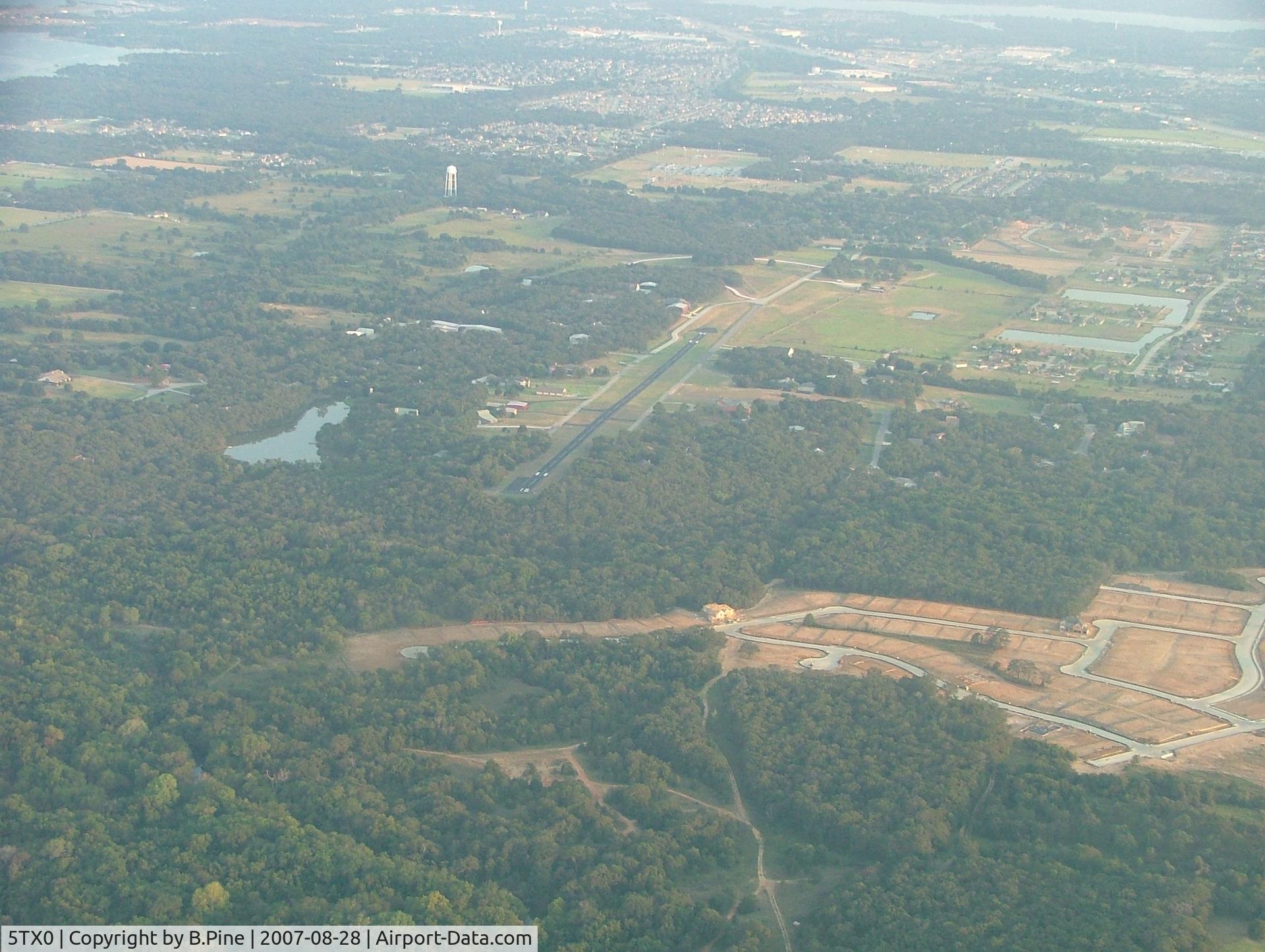 Hidden Valley Airpark Airport (5TX0) - Good shot looking south