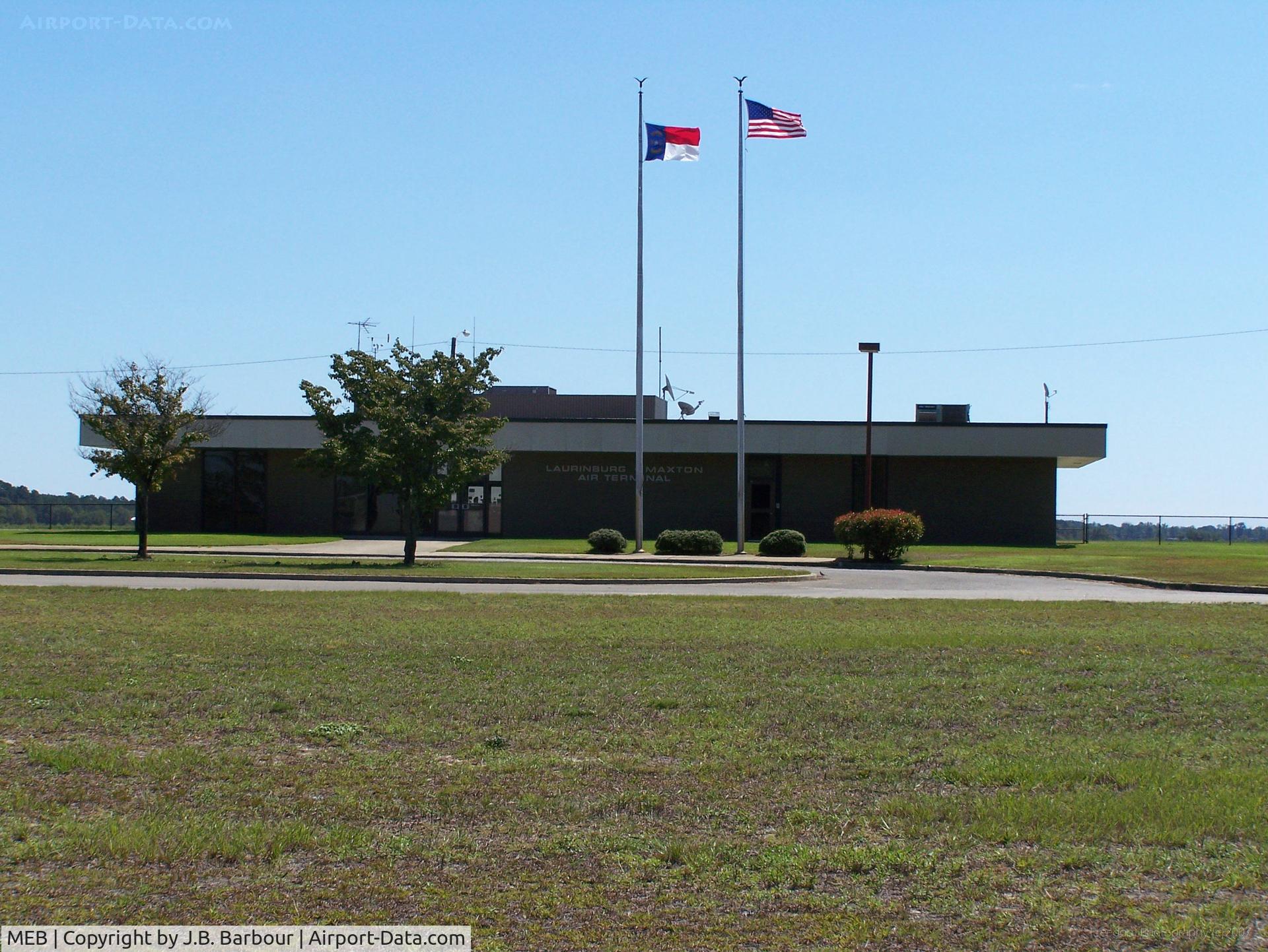 Laurinburg-maxton Airport (MEB) - Clean facility-Friendly staff