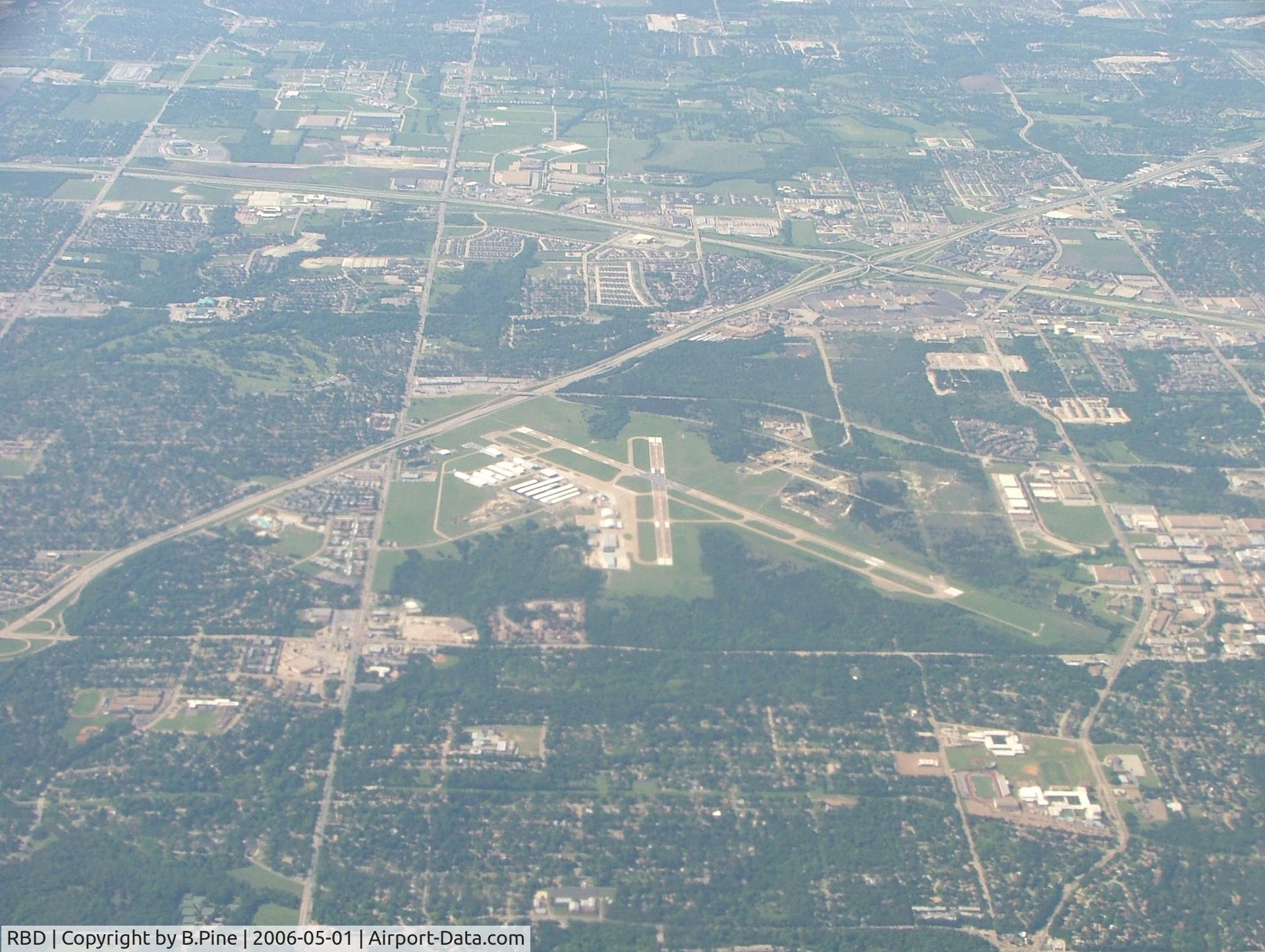 Dallas Executive Airport (RBD) - Took off from DFW and took this of Dallas Exec/Redbird