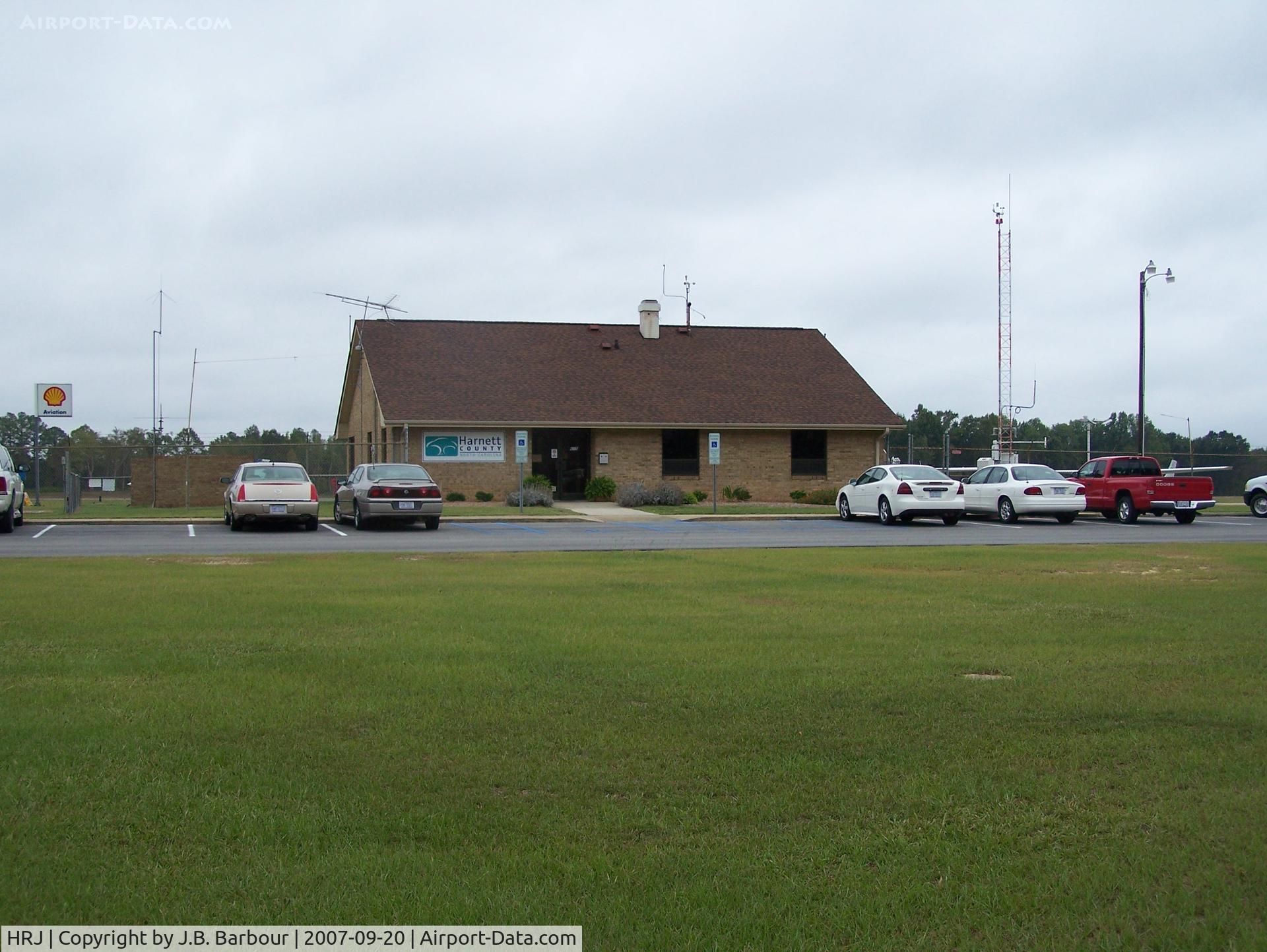 Harnett Regional Jetport Airport (HRJ) - A clean facility- The staff were great.  Thanks.