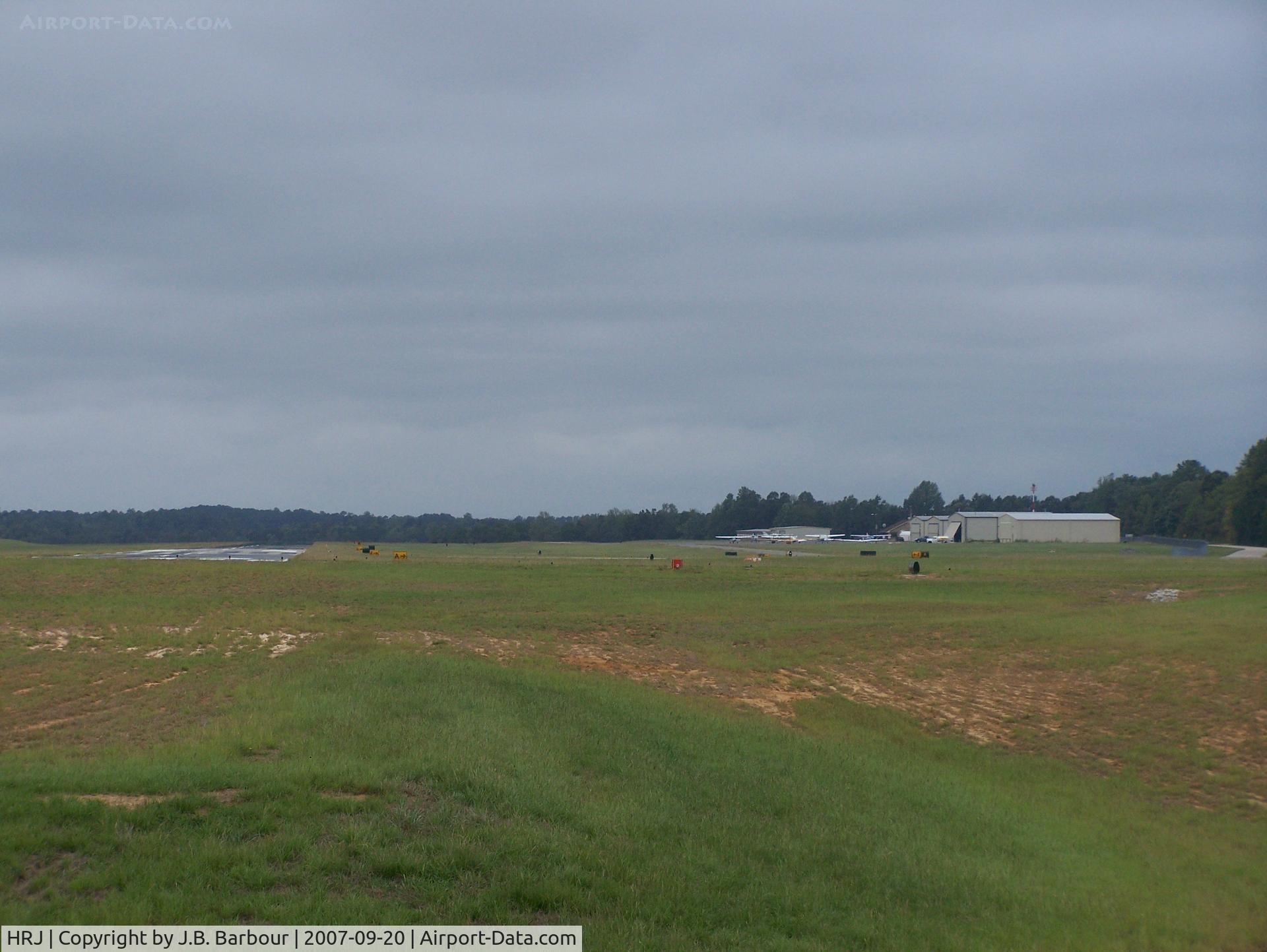 Harnett Regional Jetport Airport (HRJ) - A clean facility- The staff were great.  Thanks.