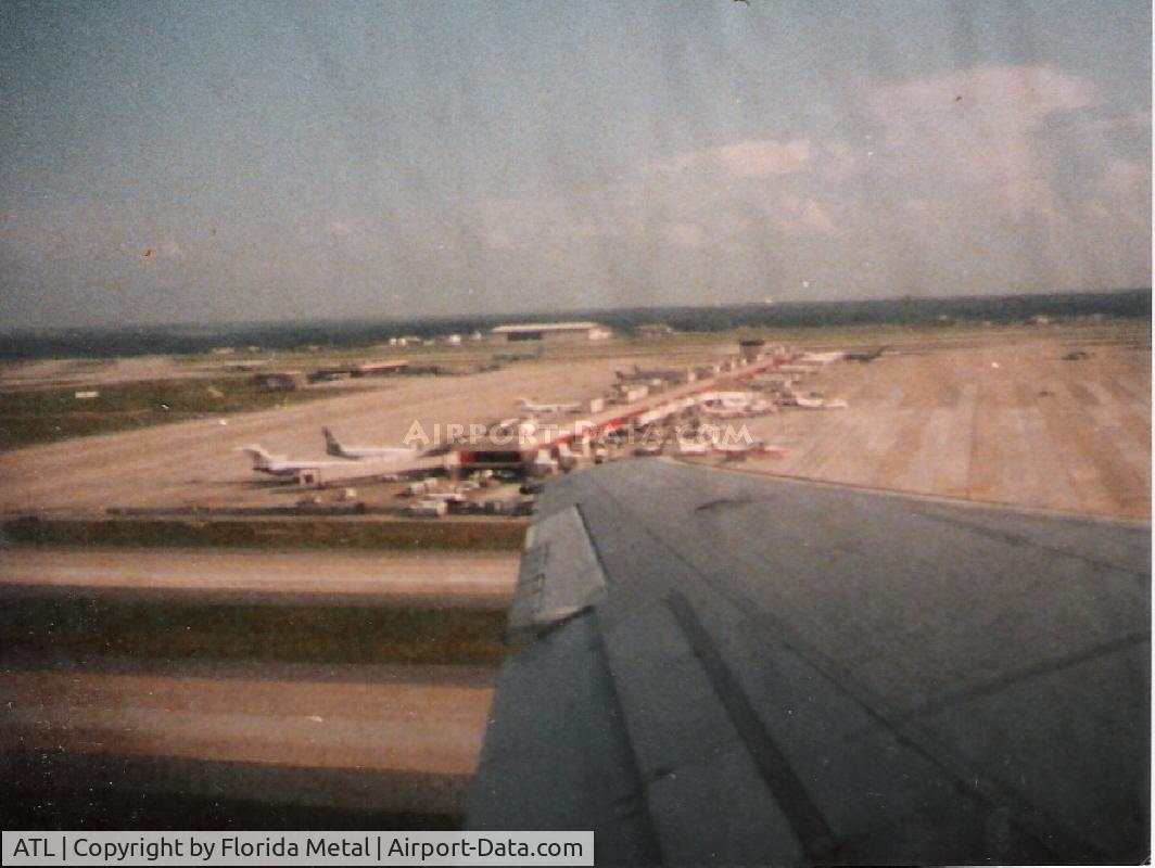 Hartsfield - Jackson Atlanta International Airport (ATL) - Leaving ATL in an Eastern DC-9