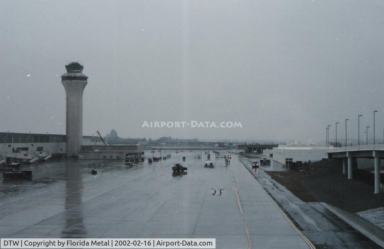 Detroit Metropolitan Wayne County Airport (DTW) - Before Mac Terminal opened