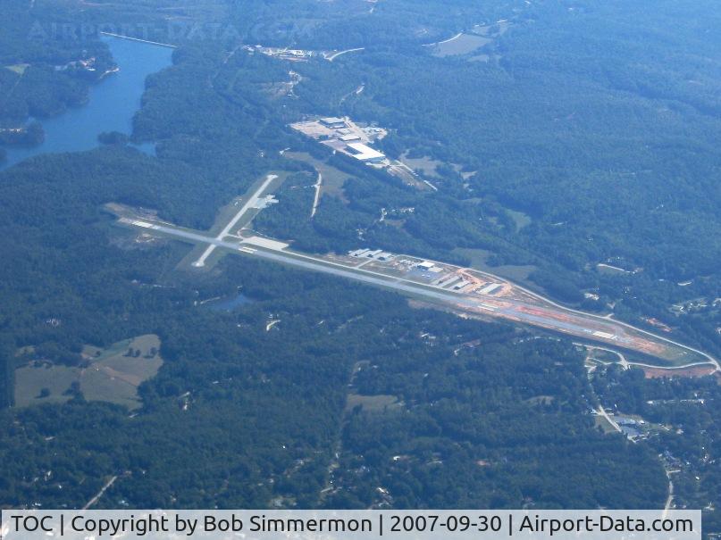 Toccoa Rg Letourneau Field Airport (TOC) - From 8000'