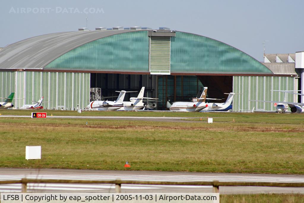 EuroAirport Basel-Mulhouse-Freiburg, Basel (Switzerland), Mulhouse (France) and Freiburg (Germany) France (LFSB) - part of the technical section Jet Aviation