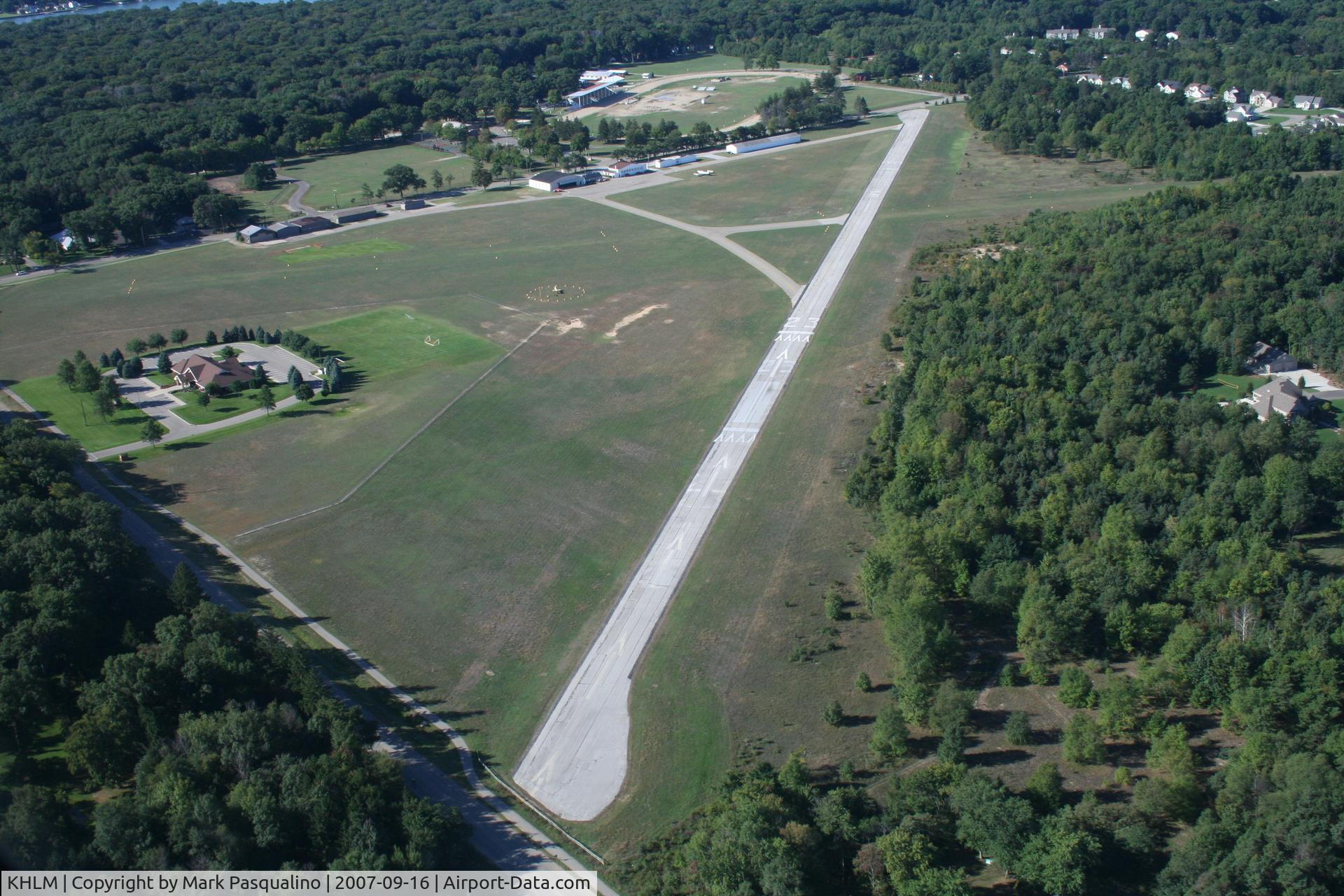 Park Township Airport (HLM) - Park Township Holland, MI