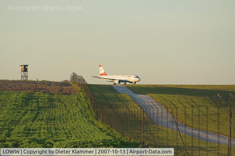 Vienna International Airport, Vienna Austria (LOWW) - IMPRESSIONEN