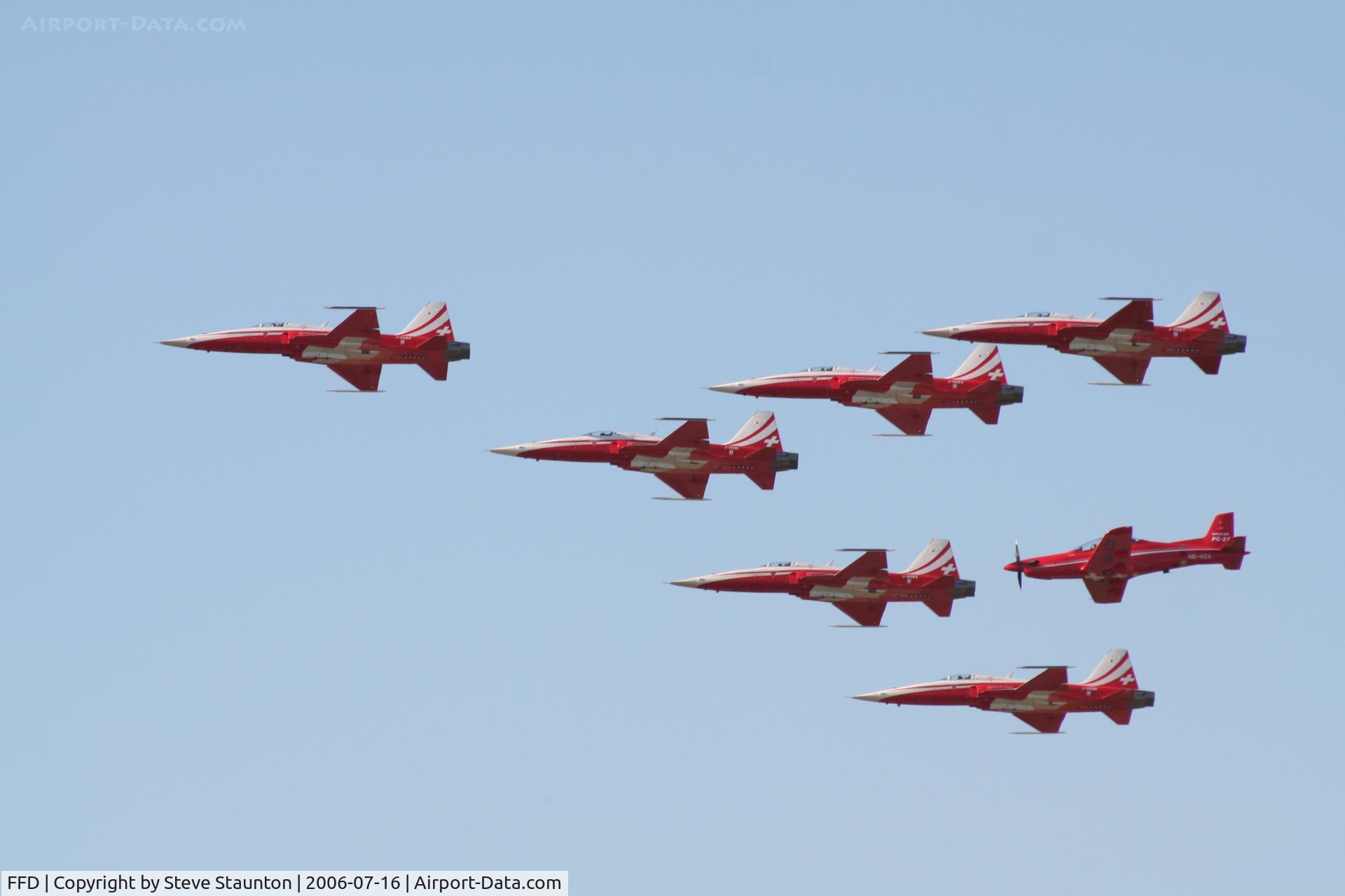 RAF Fairford Airport, Fairford, England United Kingdom (FFD) - Patrouille Suisse with HB-HZA at Royal International Air Tattoo 2006