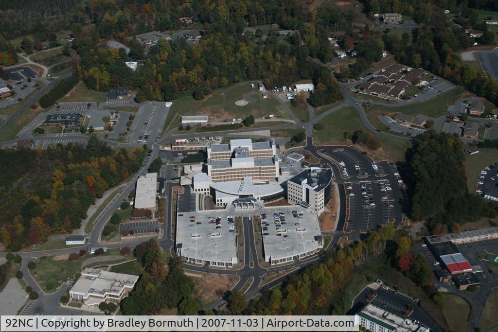 Grace Hospital Heliport (92NC) - Great day to take pictures.