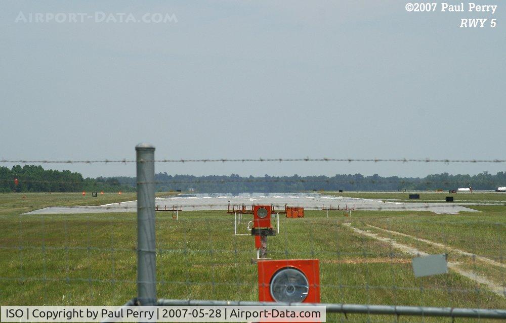 Kinston Regional Jetport At Stallings Fld Airport (ISO) - Looking down Runway Five