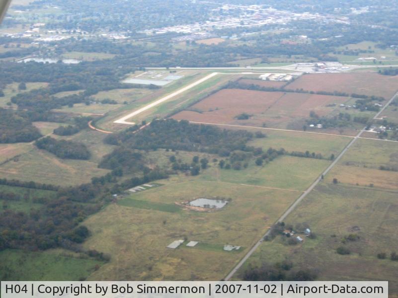 Vinita Municipal Airport (H04) - From 4500'