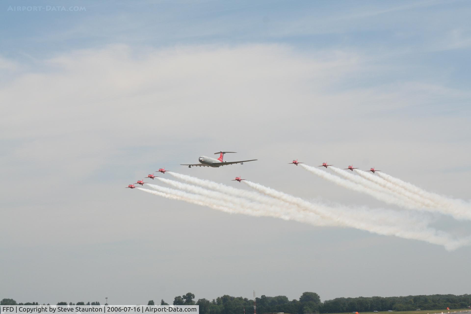 RAF Fairford Airport, Fairford, England United Kingdom (FFD) - Red Arrows and VC10 XV104 at Royal International Air Tattoo 2006