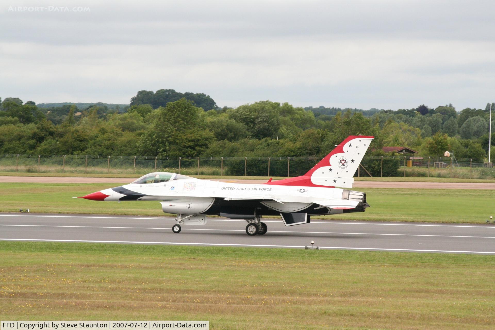 RAF Fairford Airport, Fairford, England United Kingdom (FFD) - Thunderbirds practice at Royal International Air Tattoo 2007