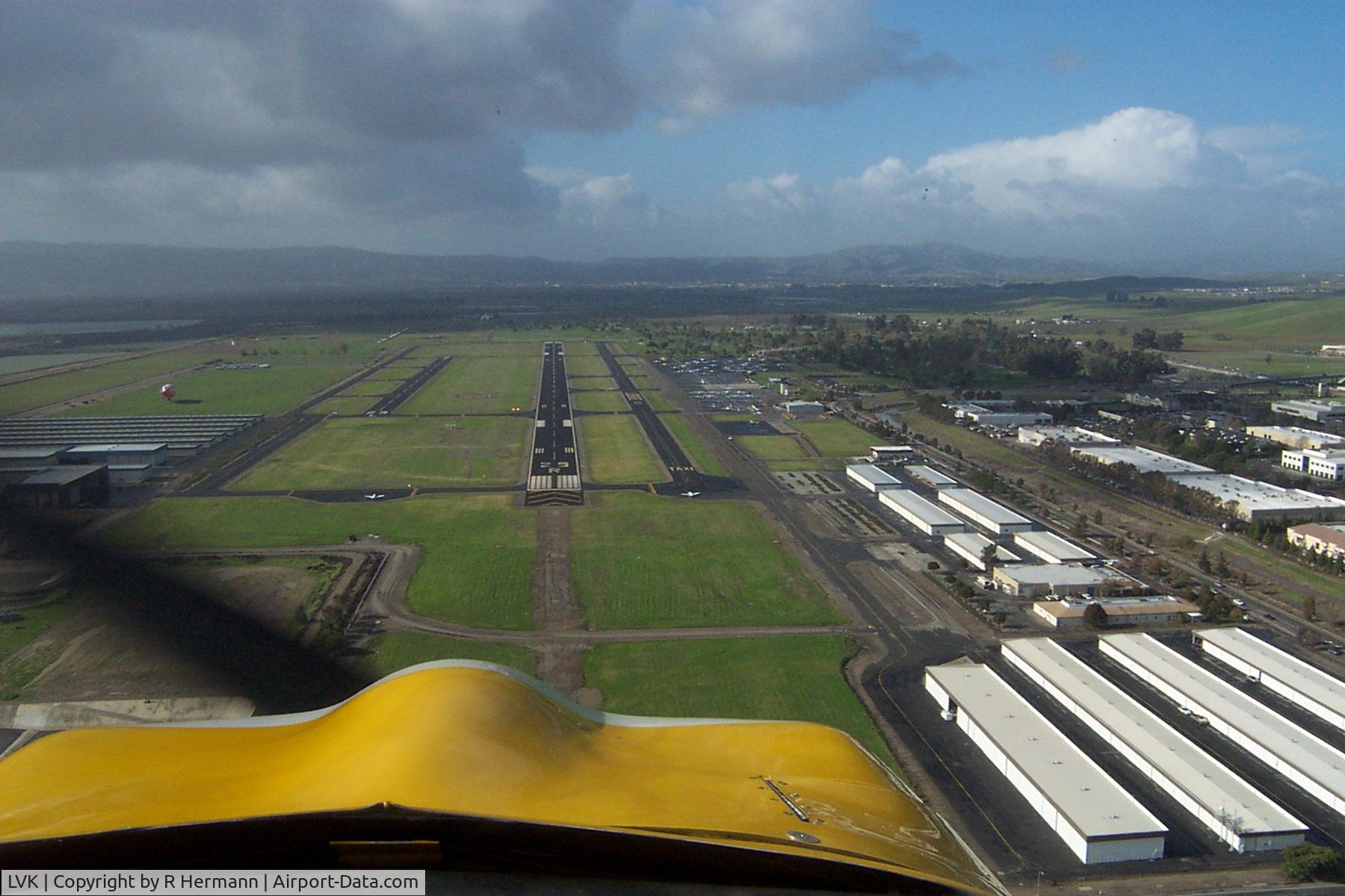 Livermore Municipal Airport (LVK) - Final 25R LVK