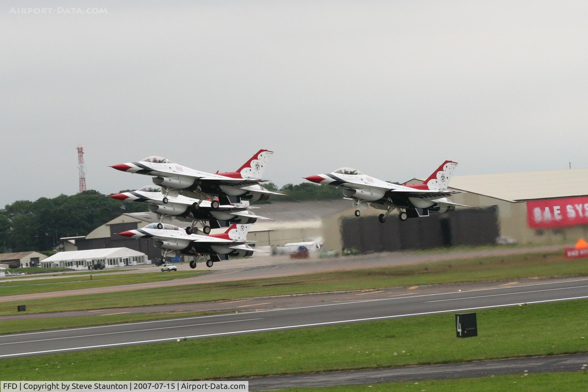 RAF Fairford Airport, Fairford, England United Kingdom (FFD) - Thunderbirds display at Royal International Air Tattoo 2007