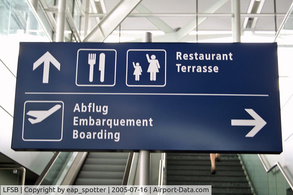 EuroAirport Basel-Mulhouse-Freiburg, Basel (Switzerland), Mulhouse (France) and Freiburg (Germany) France (LFSB) - new airportbuilding