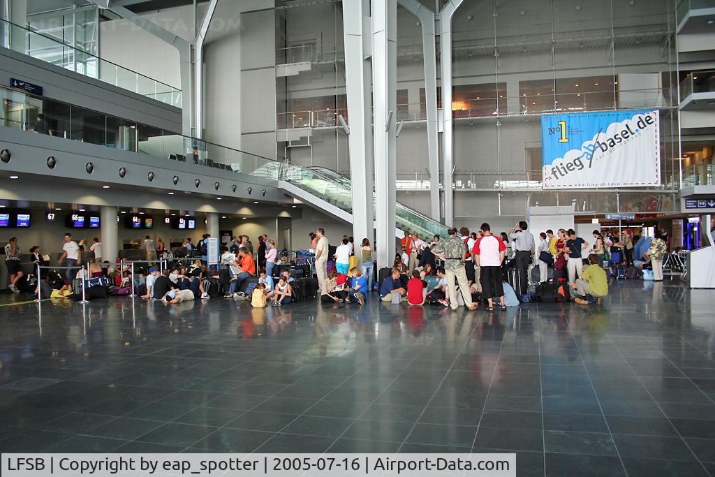 EuroAirport Basel-Mulhouse-Freiburg, Basel (Switzerland), Mulhouse (France) and Freiburg (Germany) France (LFSB) - check in swiss side