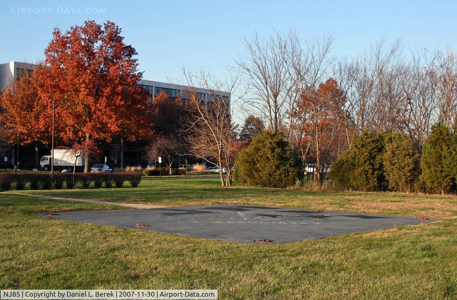 Atrium At Somerset Heliport (NJ85) - This property is now part of the Doubletree Hotel; it does not appear to be active anymore.