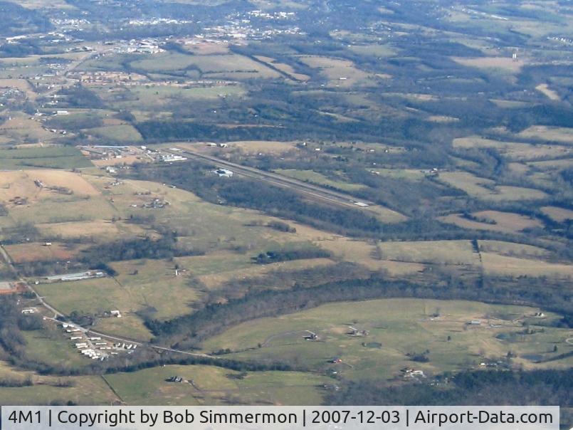 Carroll County Airport (4M1) - Westbound from 4500'