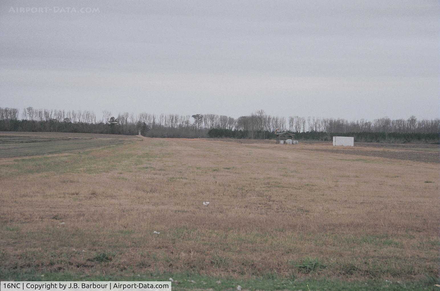 Lee's Airport (16NC) - N/A
