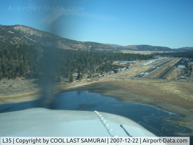 Big Bear City Airport (L35) - L35 Rwy08 Final