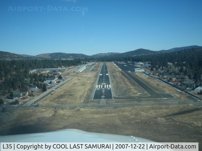 Big Bear City Airport (L35) - L35 Rwy08 Short Final