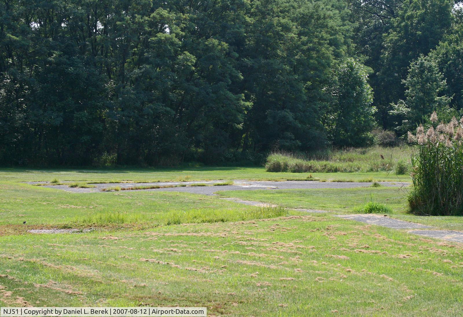 Prudential/florham Park Heliport (NJ51) - Here is another New Jersey heliport that does not seem to have seen use lately.