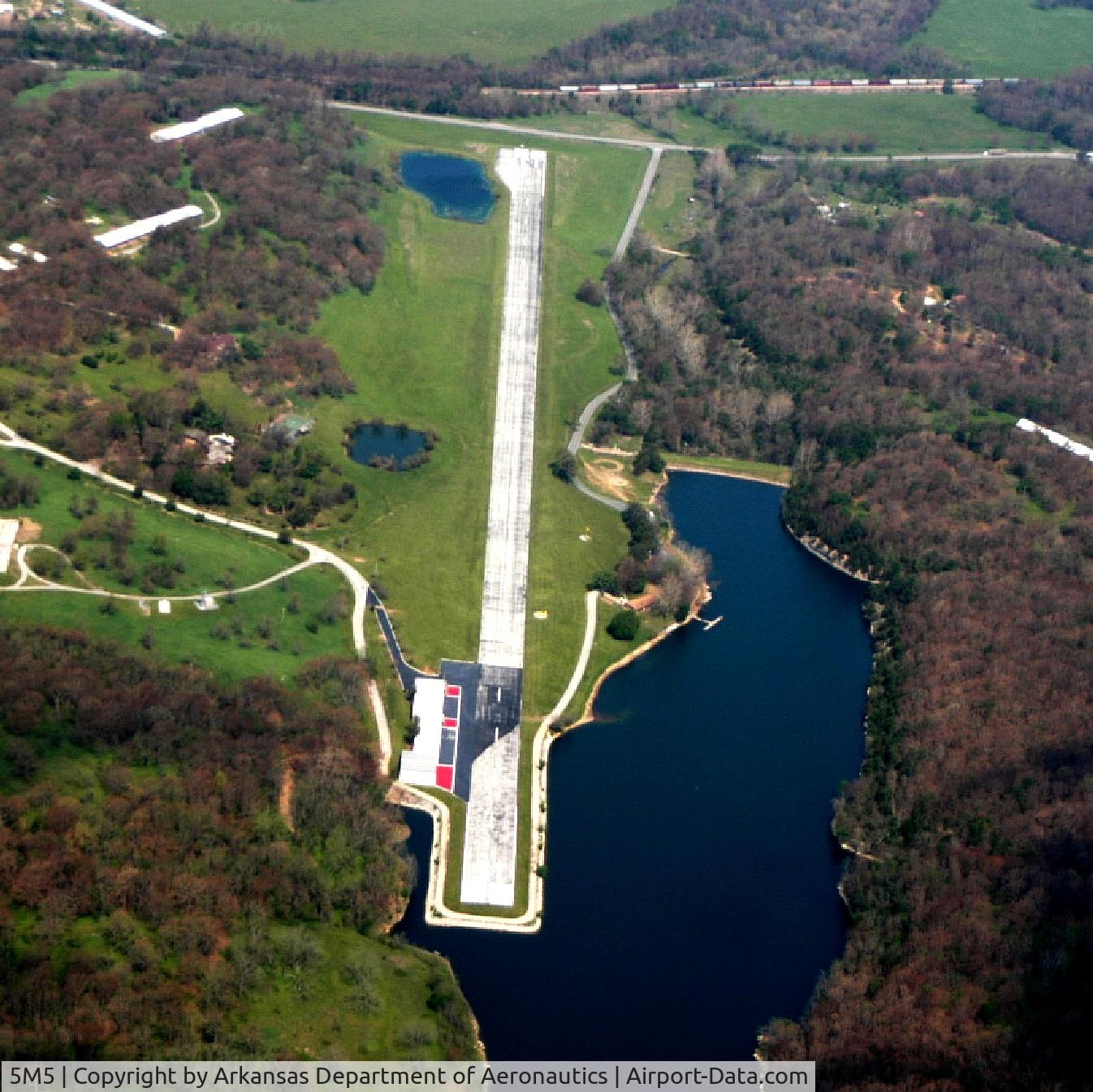 Crystal Lake Airport (5M5) - Aerial Photo