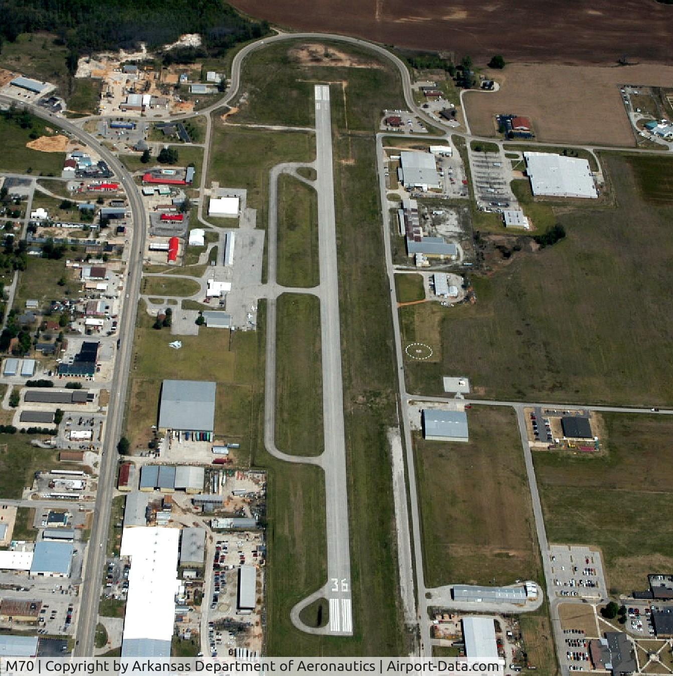 Pocahontas Municipal Airport (M70) - Aerial Photo