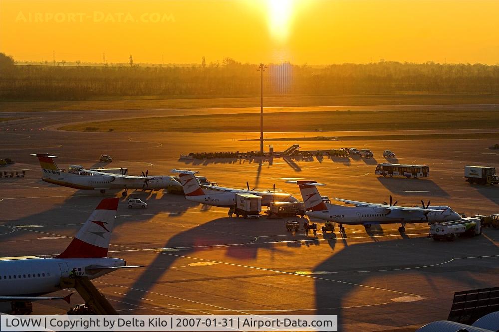 Vienna International Airport, Vienna Austria (LOWW) - Impressionen