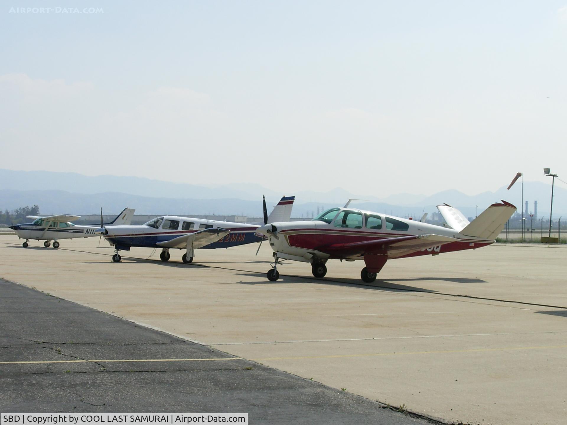 San Bernardino International Airport (SBD) - Skyhawk, Saratoga, and Bonanza at Blue's Parking