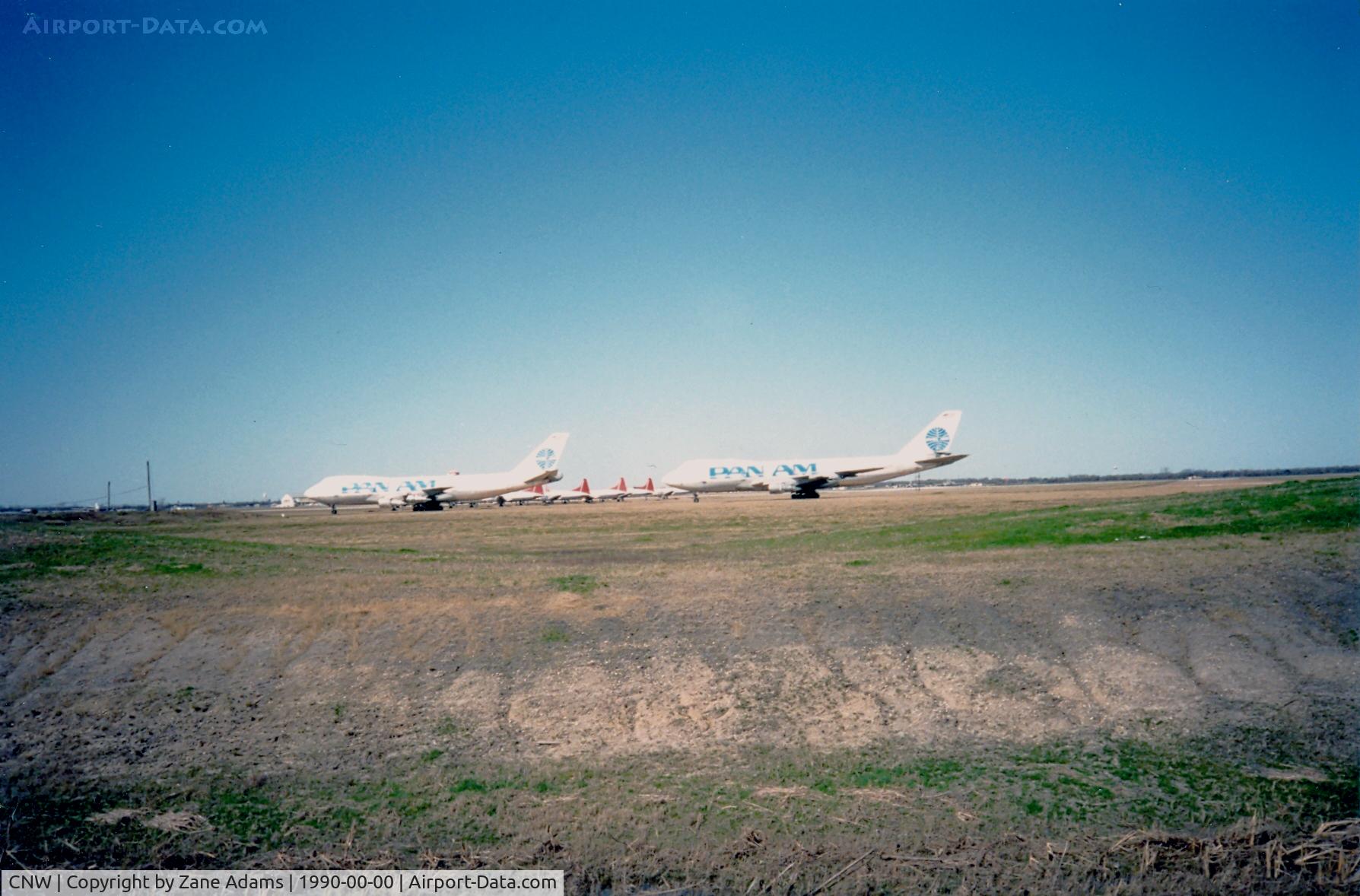 Tstc Waco Airport (CNW) - Former Pan Am 747's at TSTC Waco, TX These may have been modiifed