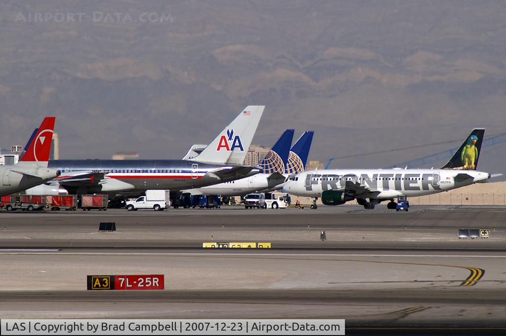 Harry Reid International Airport (LAS) - Various tails at the 'D' Gates