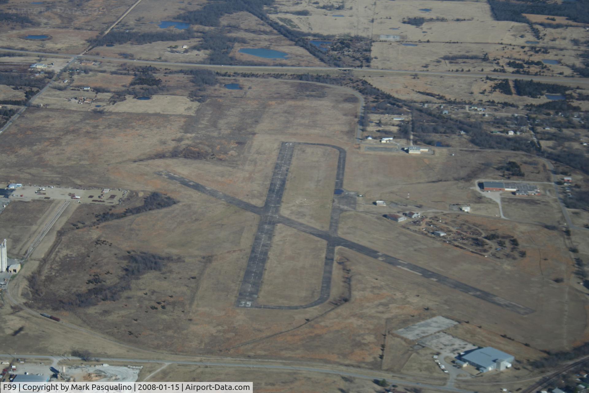 Holdenville Municipal Airport (F99) - Holdenville, OK